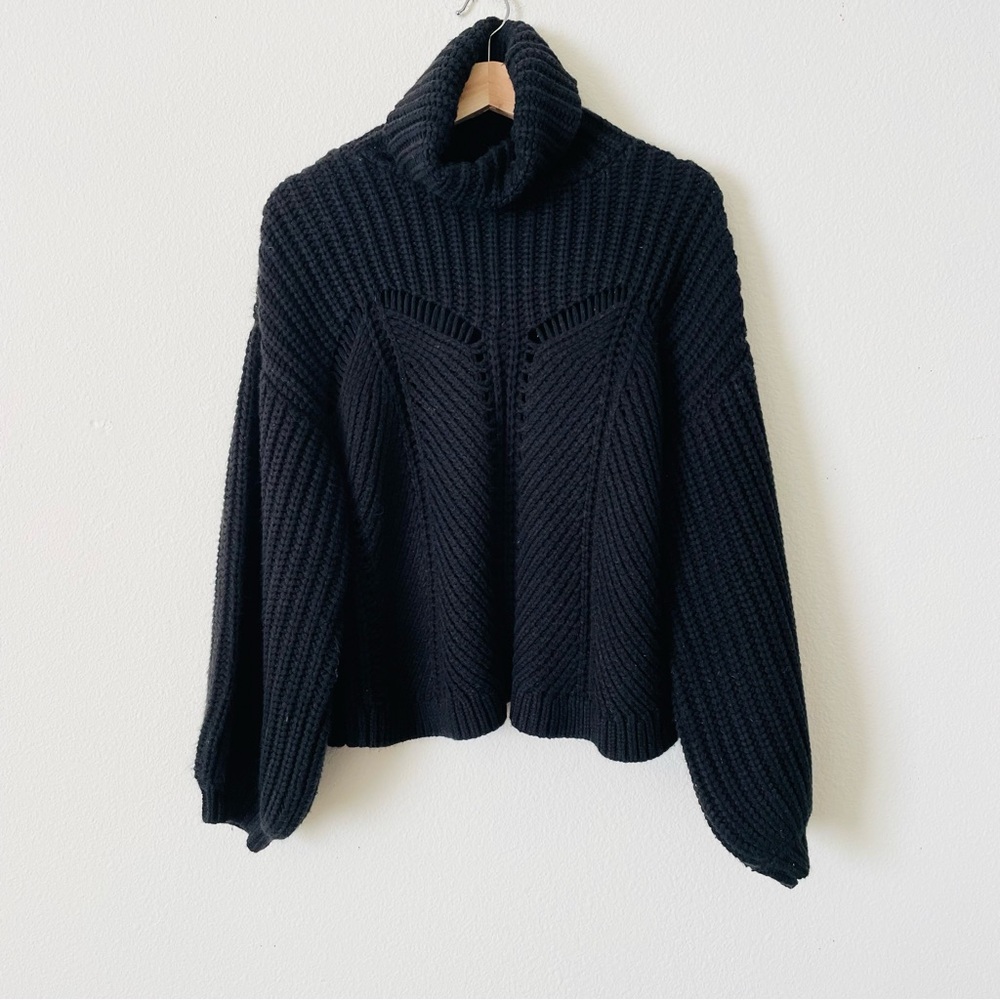 Revolve 525 America MEDIUM black knit turtleneck cropped sweater